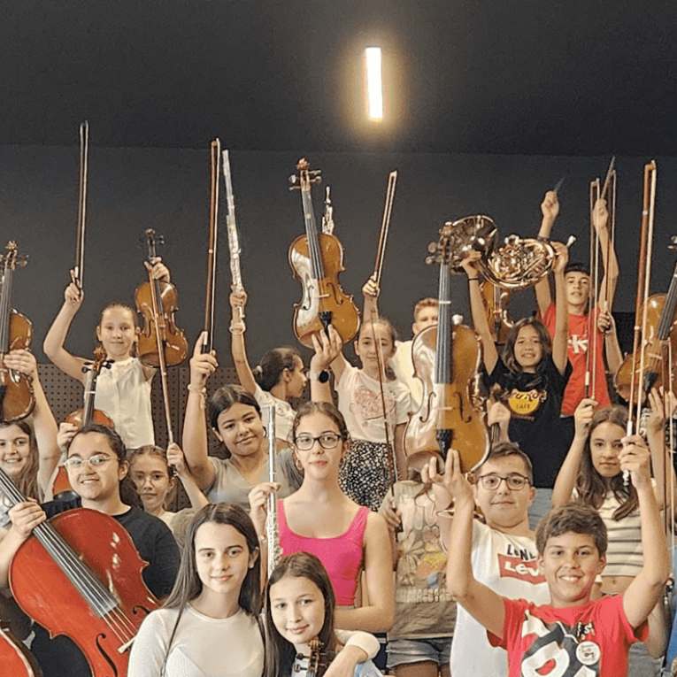 Orquestra Ad Libitum alol Contratação de Escola AVISO DE ABERTURA PERCUSSÃO 2025/2026
